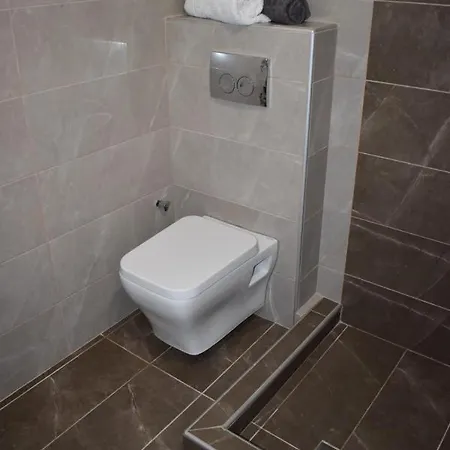Aparthotel Thea 3*