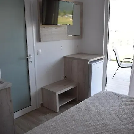 Aparthotel Thea 3*