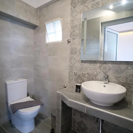 Aparthotel Thea 3*