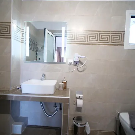 Thea Aparthotel 3*
