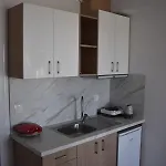 Thea מלון דירות