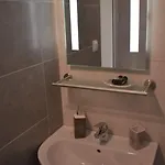 Thea מלון דירות